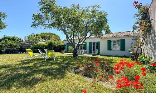 Jolie villa de plain pied avec agréable jardin