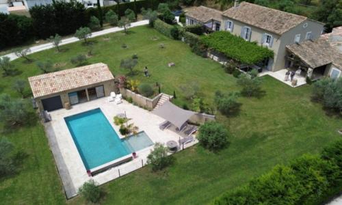 Mas Provençale entre Avignon et St Remy de Provence