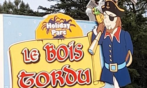 Mobile Home avec piscine dans Camping calme Proche plage