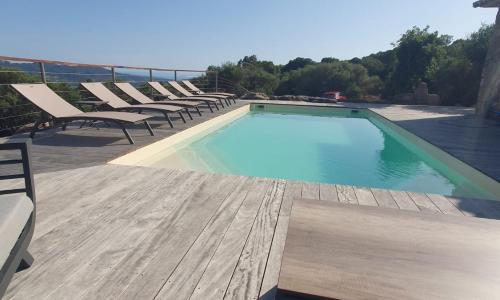 Casa Albitru, piscine, vue mer et montagne