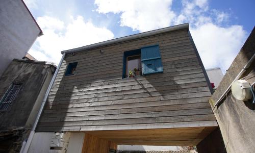 Joli studio dans les Puces