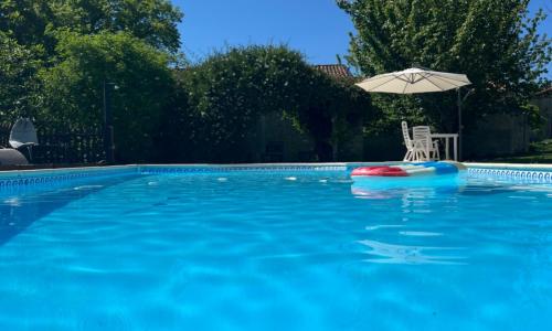 La Colline de Tilleul - Les Tilleuls - 4 STAR RATED - stunning cottage with pool near Aubeterre in idyllic location