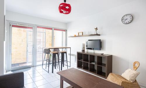 GuestReady - Cours du Médoc's flat