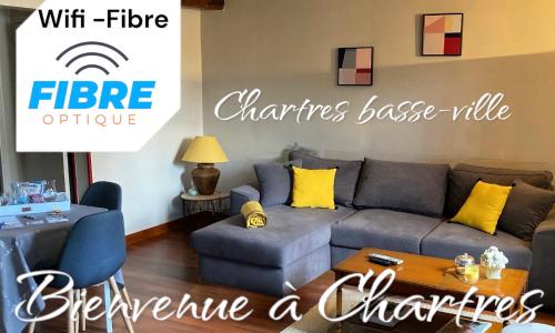 Appartement de la Brèche 44 m2 place Drouaise au cœur historique