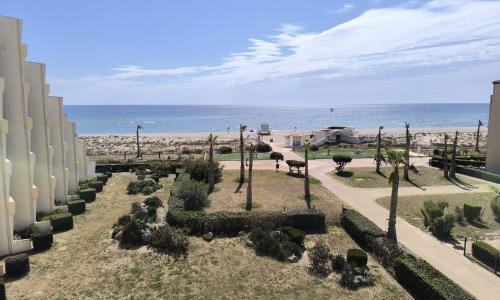 Appartement en Bord de Mer avec Vue Imprenable et Parking Privé