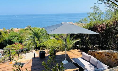 Superbe vue mer et Estérel, Villa Neuve pour 8-10 Personnes, Clim, Piscine