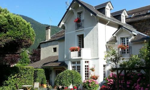 Villa Portillon - charming fountain garden villa