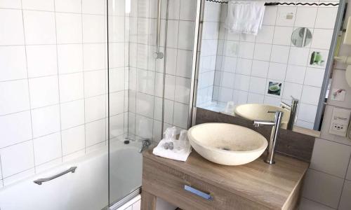 Brit Hotel Aux Sacres Reims Centre