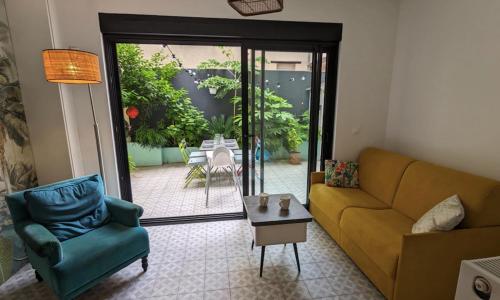 Brand new apt with terrace