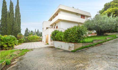 Amazing Home In Menfi With Kitchen