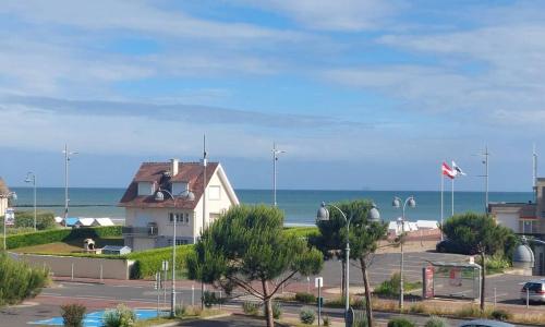 Studio Vue Mer - 50m de la plage à Courseulles