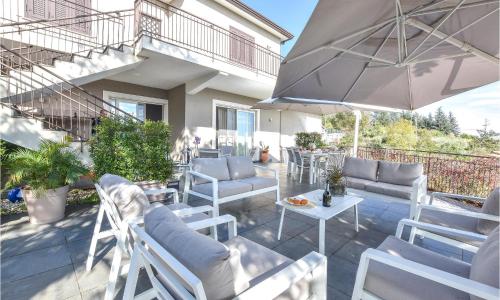 4 Bedroom Awesome Home In Viagrande