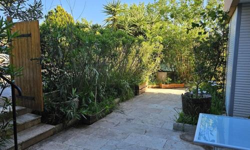 Charmant T2 à Pin Rolland