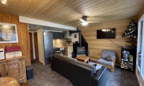 Chalet Le Lioran, 4 pièces, 9 personnes - FR-1-787-38