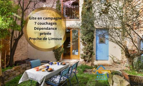 Villa en campagne avec cour intérieure