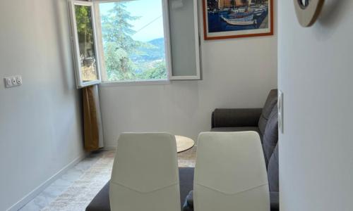 Beau f3 dans petit village entre mer et montagne