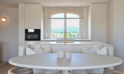 Golfe de St-Tropez somptueux appartement vue port et mer