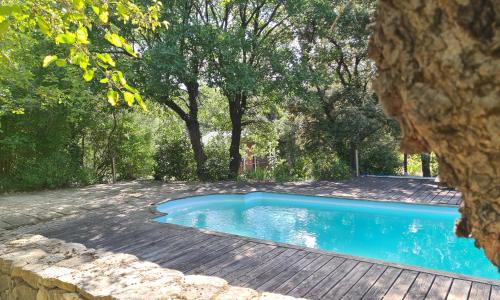 SUD de la France Jolie Mas avec piscine 6 personnes