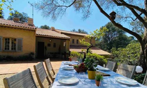 Villa provençale atypique à 5 m à pied de la plage