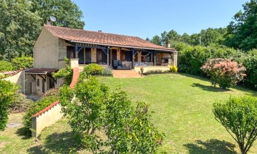 Amazing Home In Villamblard With Kitchen