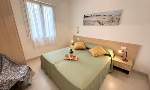 Beautiful three-room apartment on the ground floor of a villa with garden