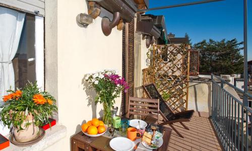 Milan Skyline Apartment in città studi a 1 minuto dal metrò con terrazzo wi-fi e netflix