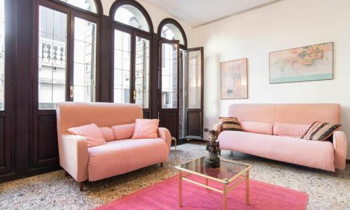 Lustraferi Apartment