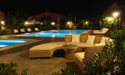 Ville dell'Eden con 9 camere da letto in 6 unità abitative