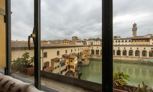 Charming Suite Ponte Vecchio View