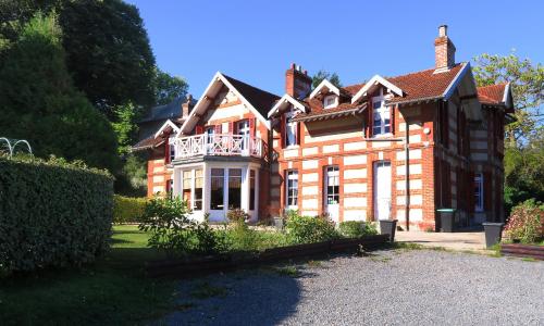 La Villa des Rosiers