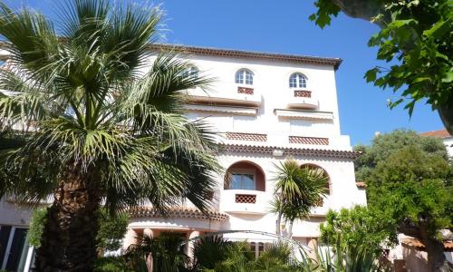 Beau T2 en centre ville avec parking privé