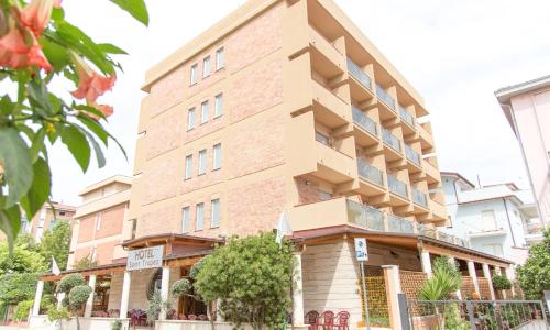 Hotel Saint Tropez - Pineto