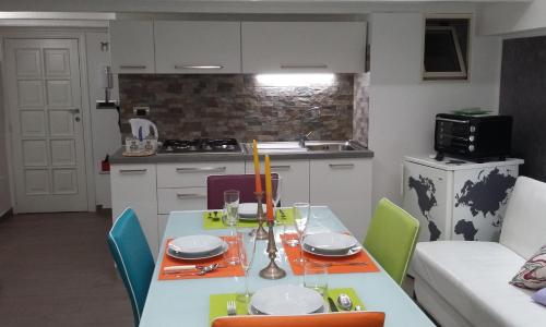 Taormina Rainbow House