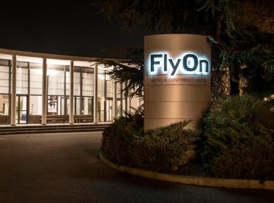 FlyOn Hotel & Conference Center, hotel a Bolonya