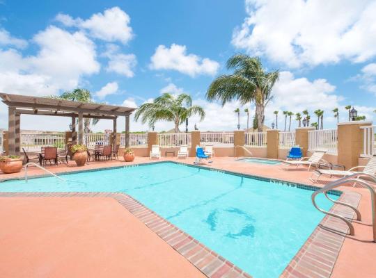 Microtel Inn & Suites by Wyndham Corpus Christi/Aransas Pass, hotel in Aransas Pass