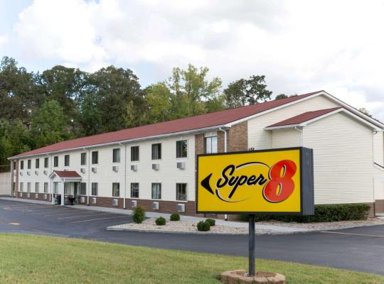 Super 8 by Wyndham Radcliff Ft. Knox Area, hotel in Radcliff