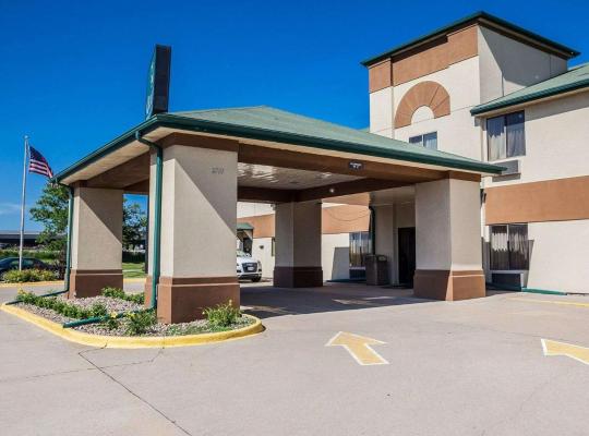 Quality Inn & Suites Altoona - Des Moines, готель у місті Алтуна
