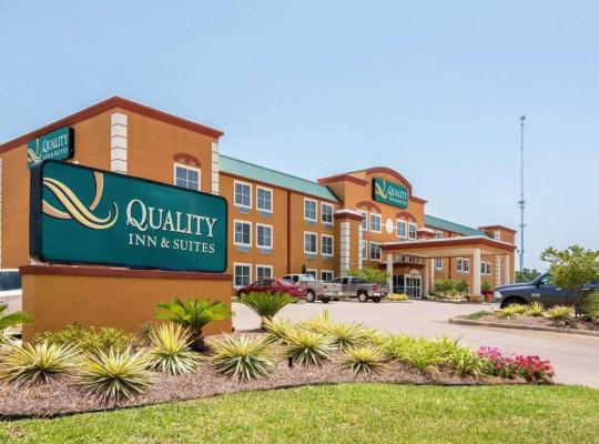 Quality Inn & Suites، فندق في ويست مونرو