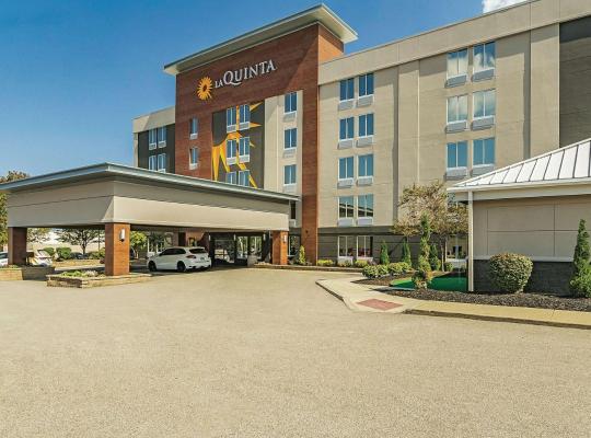 La Quinta by Wyndham Cleveland Airport West, hotel en North Olmsted