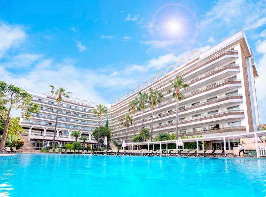 Golden Port Salou & Spa, hotel in Salou