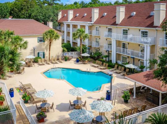 Palmera Inn and Suites, hotel in Hilton Head Island