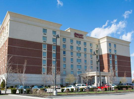 Drury Inn & Suites Columbus Grove City، فندق في غروف سيتي