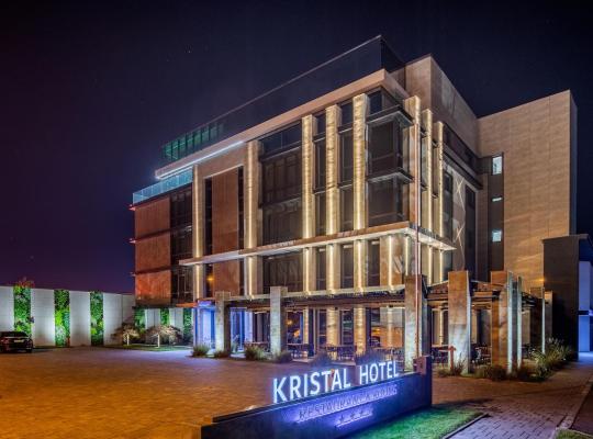 Hotel Kristal Focsani, hotel in Focşani