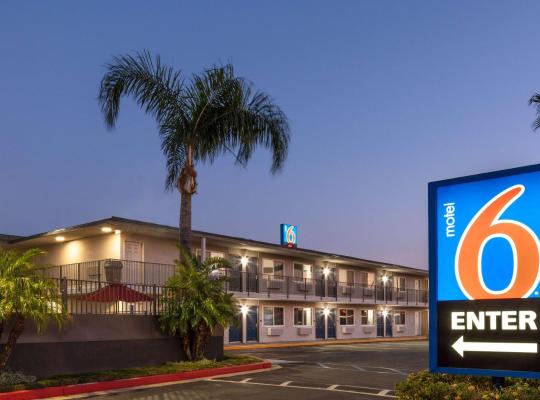 Motel 6-Fontana, CA, hotel en Fontana