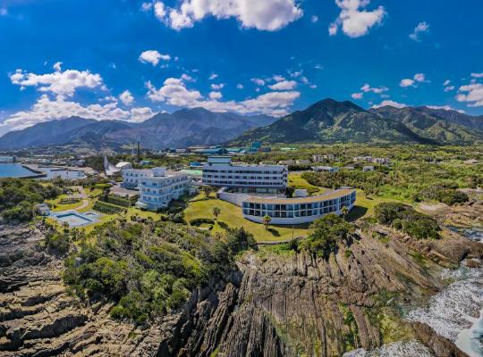 THE HOTEL YAKUSHIMA ocean & forest, hotel in Yakushima