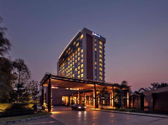 Radisson Blu Hotel Guwahati, hotel in Guwahati