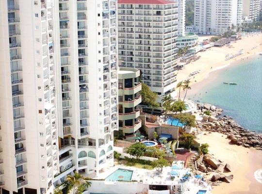 Hotel Las Torres Gemelas Acapulco, hotel in Acapulco