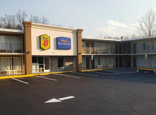 Super 8 by Wyndham Morganton, hotell i Morganton