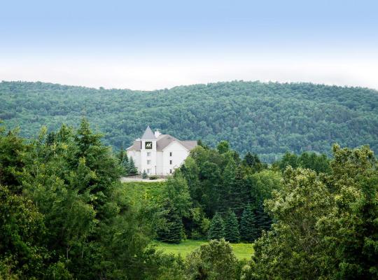 AX Hotel, hotel in Mont-Tremblant