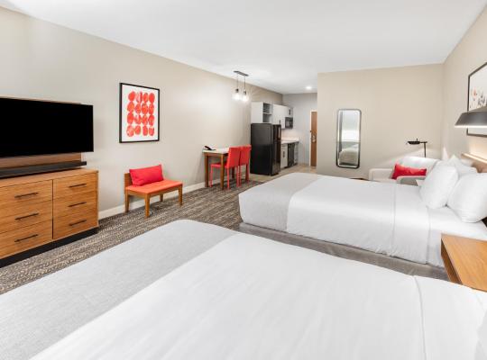 Hawthorn Extended Stay by Wyndham Oklahoma City Airport, hotel in Oklahoma City